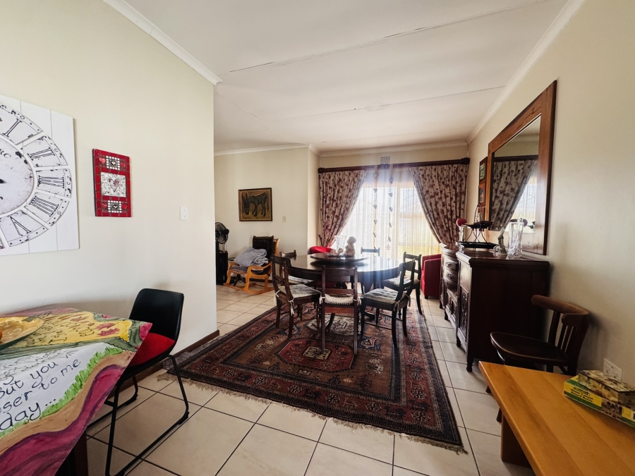 To Let 4 Bedroom Property for Rent in Goedehoop Western Cape